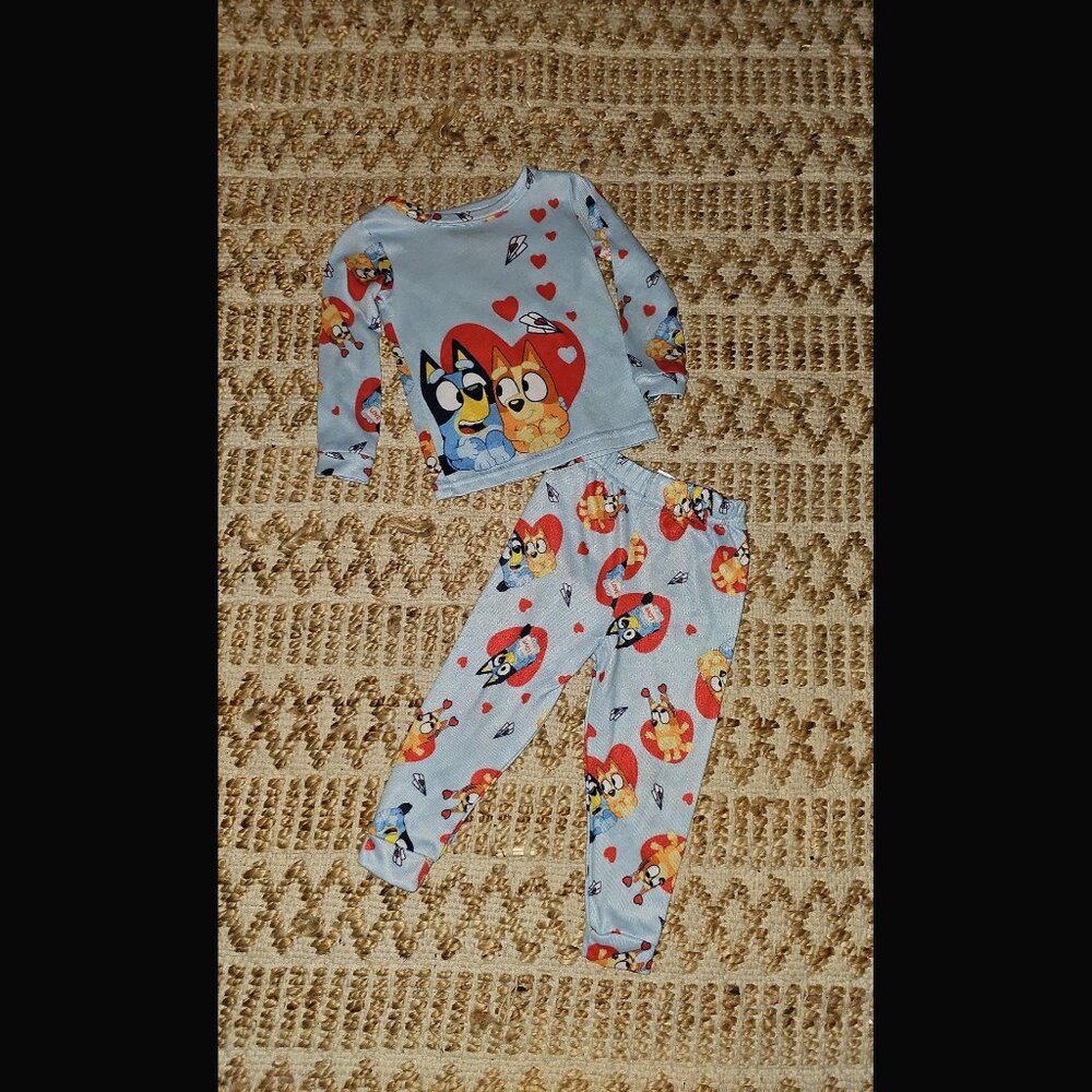 Bluey Love Print Super Soft Pajama Set 2T